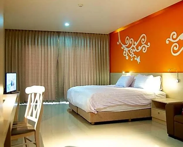 Hotel Aspira Petchkasem