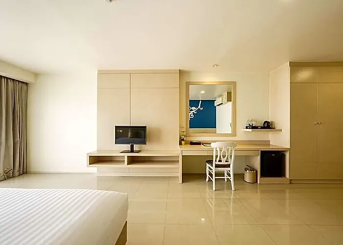 Aspira Petchkasem Hotel Bangkok